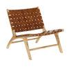 Chaise lounge Calixta en bois massif et cuir cognac